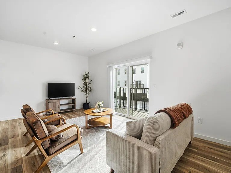 Twin Oaks Apartments