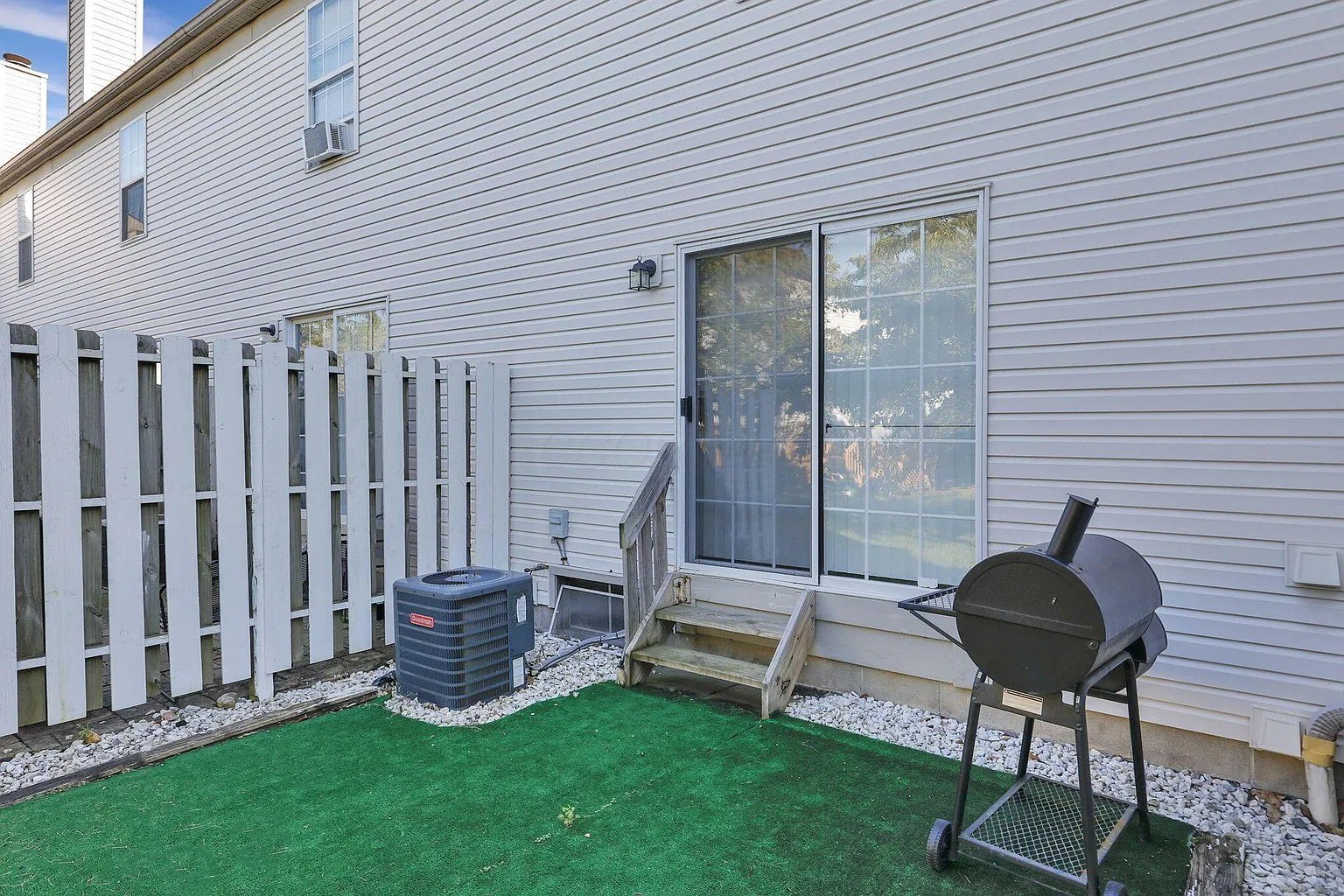 7264 Kirkdale Dr #28B, Blacklick, OH 43004