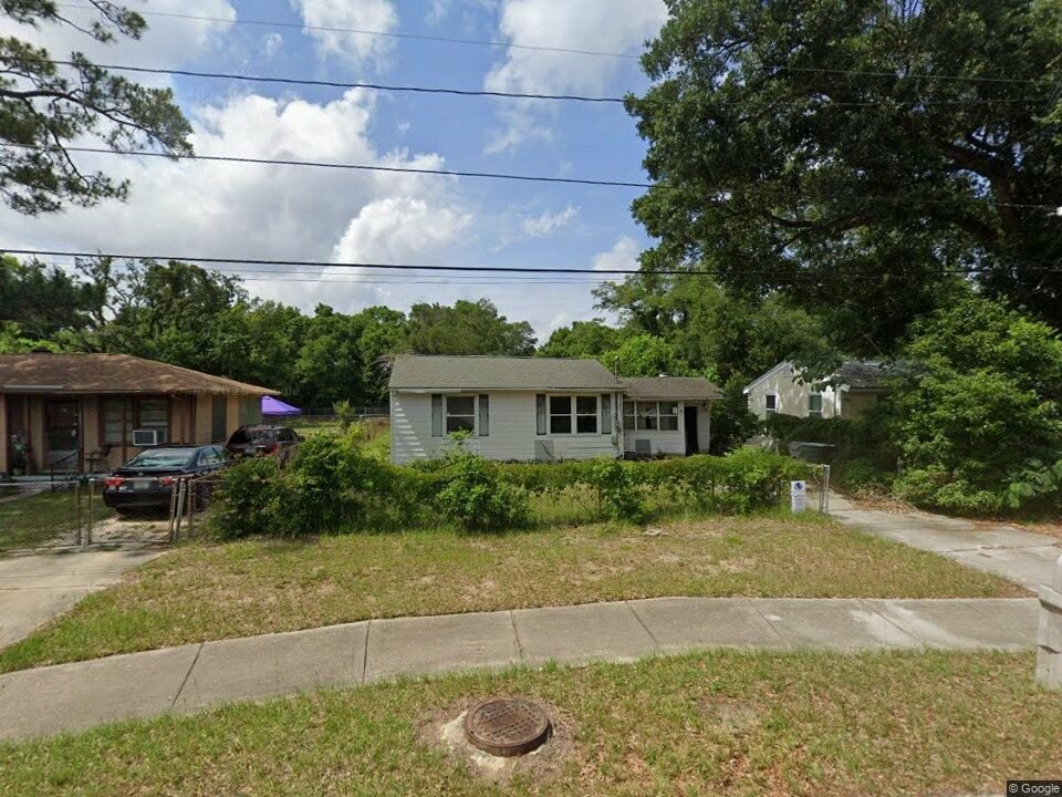 110 Frisco Rd in Perdido Key, FL